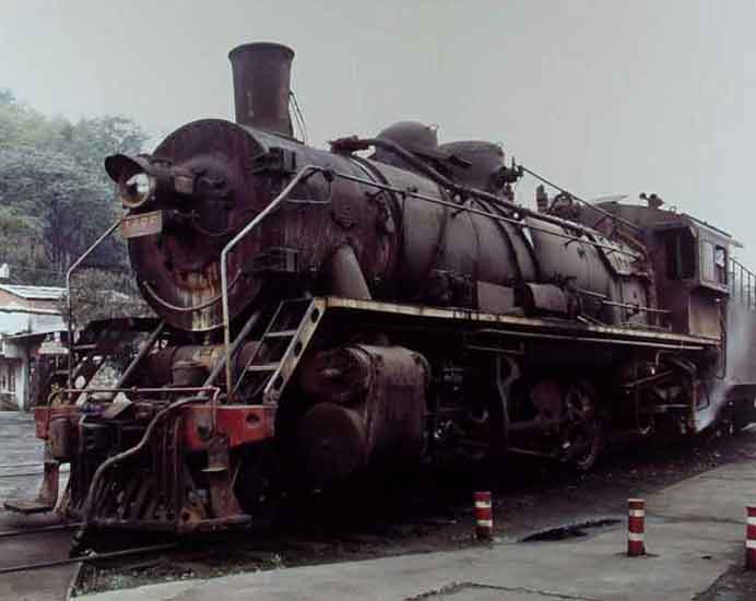  Zeng Li  曾力    -  Steam Locomotive, Guiyang Iron and Steel Factory  Guiyang  -  2004