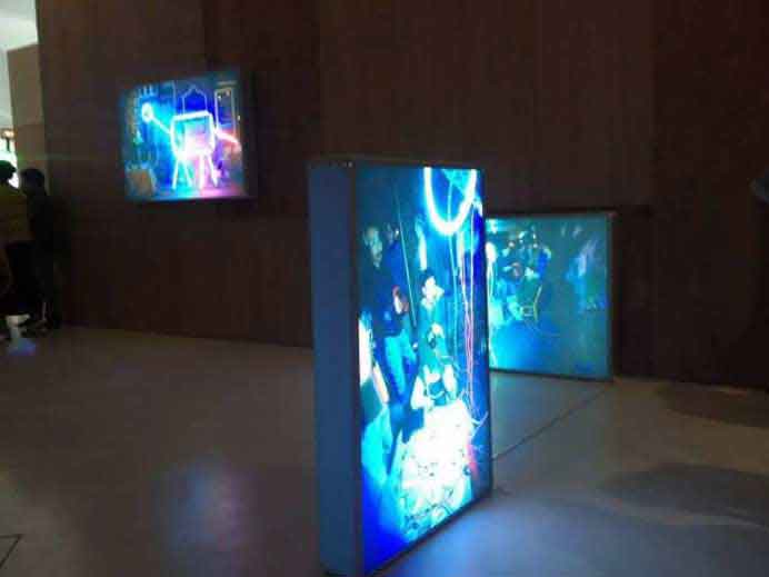 ©  Big Tail Elephant - Chen Shaoxiong 