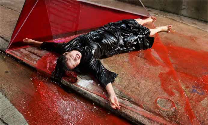 Xiao Lu 肖鲁 - Skew - Installation / Performance - 12.09 2009 Hong Kong Xiao Lu 肖鲁 - Skew - Installation / Performance - 12.09 2009 Hong Kong