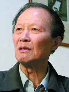 Dong Qizhong  董其中  -   portrait  -  chinesenewart