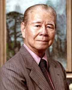 Liu Kang  刘抗  -  portrait  -  chinesenewart