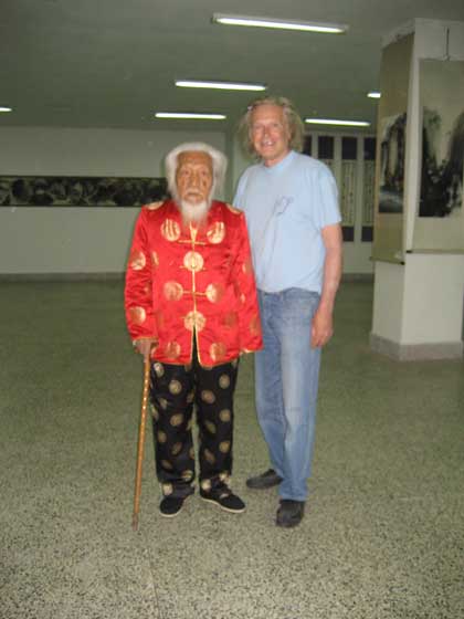 Sun Ying  孙瑛 (Sun Dashi 大石) et Michel Nau à Qufu Museum  2008