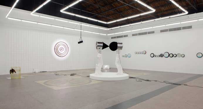 Zheng Huan  郑焕 - Featherless Biped - Installation  2015