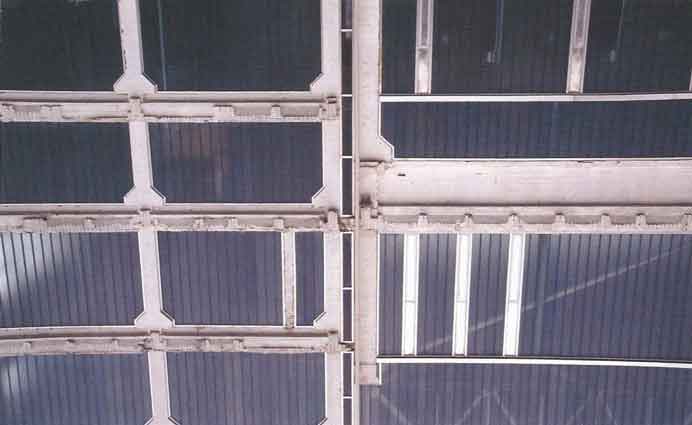 Chang Yung Ho  张永和    -  East Modern Art Center, Beijing  2001  -  détails de la façade    