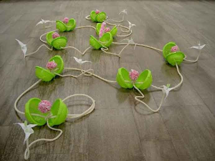 © Lin Yizheng 林一征 - Installation - Gunnera Lin - Different building materials and everyday objects - 2006 © Lin Yizheng 林一征 - Installation - Gunnera Lin - Different building materials and everyday objects - 2006