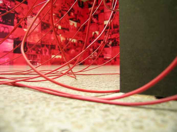 Luo Mingjun  罗明君  -  Red Dust  -  Installation  Center PasquArt  Bienne  -  2008 