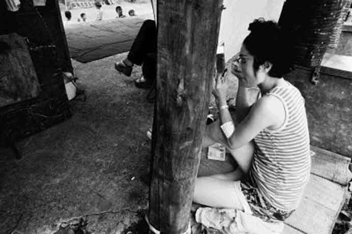 Chen Chuanxing 陈传兴 - Face Painting on Stage - Photography - 2015 Chen Chuanxing 陈传兴 - Face Painting on Stage - Photography - 2015