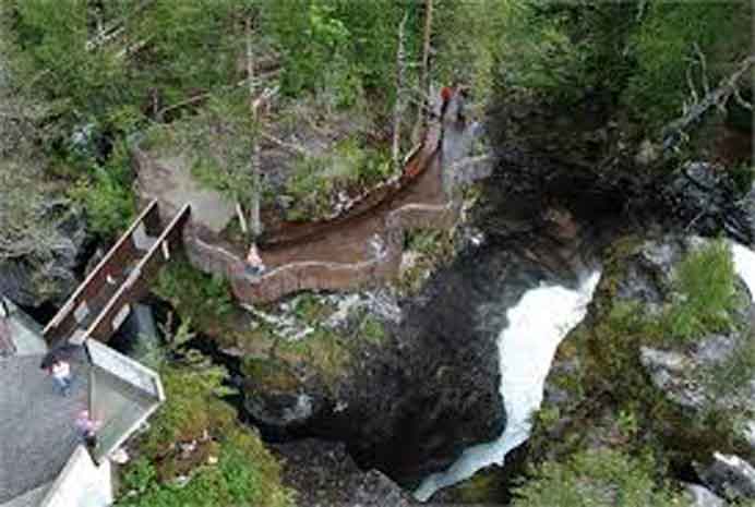  Lü Pinjing  吕品晶 -  Reconstruction of traditional buildings Yubulu village, Buyi and Miao Autonomous Prefecture of Qianxinan, Guizhou  -  China