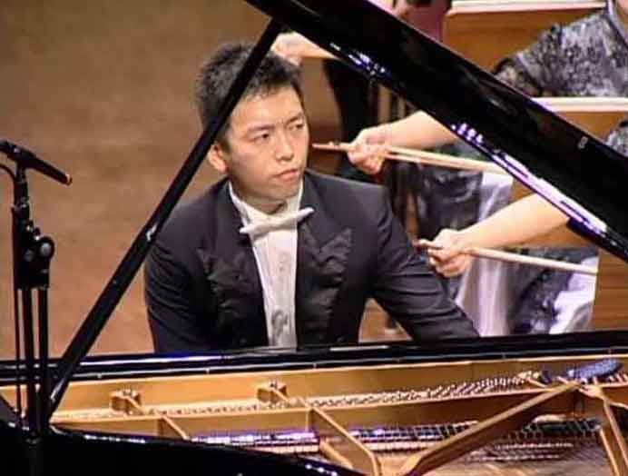 Chun-Chieh Yen  嚴俊傑 