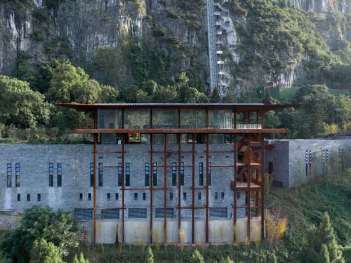 Liu Jiakun 刘家琨 - Rénovation de la Cave Tianbao, Erlang Town, par Liu Jiakun Liu Jiakun 刘家琨 - Rénovation de la Cave Tianbao, Erlang Town, par Liu Jiakun