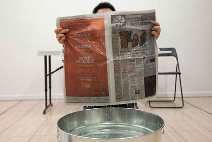 Miao Jiaxin  缪佳欣    -  Performance at Outlet  New York  -  2013  -  Photo Yijun Liao & Takahiro Morooka 