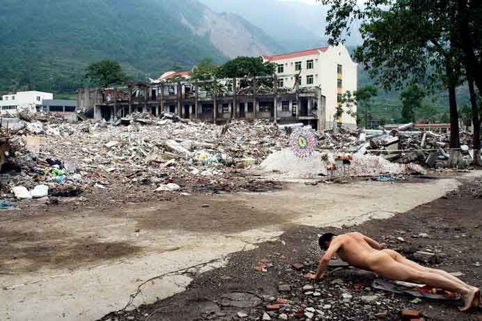 Ou Zhihang 区志航 - performance - Photographie Ou Zhihang 区志航 - performance - Photographie