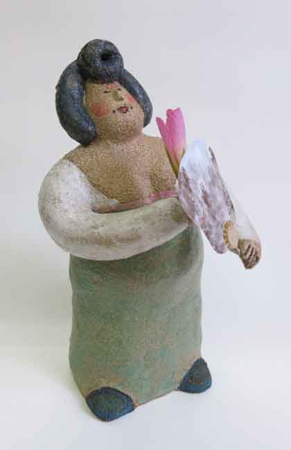 Rosanna Li Wei Han 李慧嫻 - Lady with Bun Style Hair - Grès peint à la main sous glaçure 26 x 14 x 11,5 cm Rosanna Li Wei Han 李慧嫻 - Lady with Bun Style Hair - Grès peint à la main sous glaçure 26 x 14 x 11,5 cm