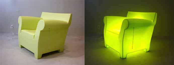 Tobias Wong 黄峻豪 - This is a Lamp - Plastic Philippe Starck chair transformed into a lamp - 2001 Tobias Wong 黄峻豪 - This is a Lamp - Plastic Philippe Starck chair transformed into a lamp - 2001