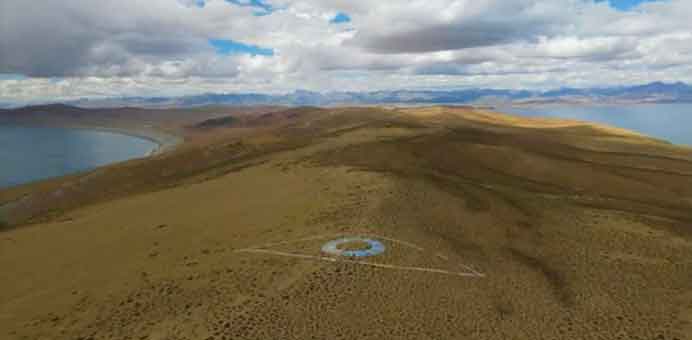 Wang Yiming  王义明 达  -  Land Art  