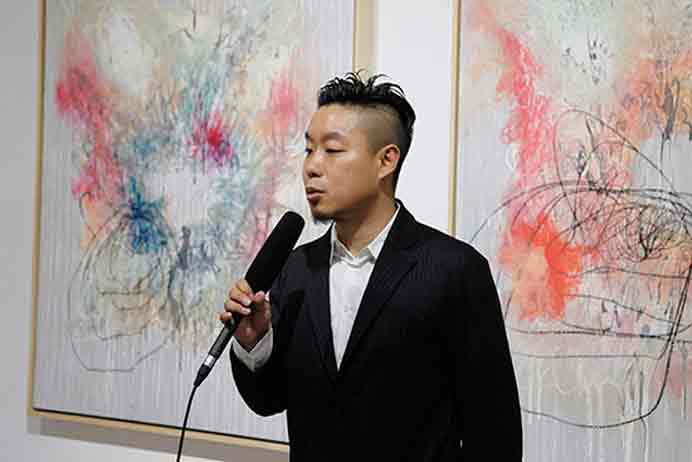 Wei Jia 韦加 and his paintings - Zero Art Space Beijing - 2016 Wei Jia 韦加 and his paintings - Zero Art Space Beijing - 2016