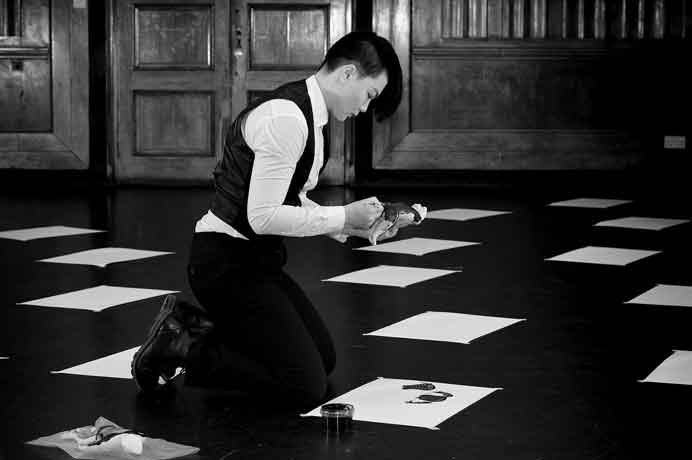 Whiskey Chow  -   Queeropometry - Impression UV sur aluminium 30,5 × 45,7 cm - 2022 - 2023