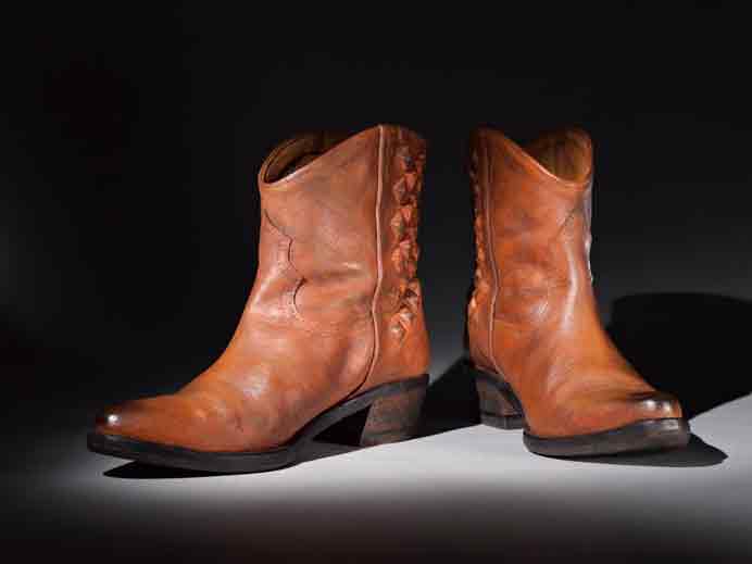 Yang Pei-Chen  杨北辰 - Sculpture sur Bois