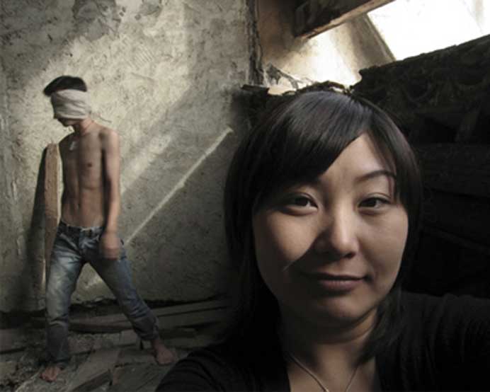 Li Linjiao 李林娇 - autoportrait Li Linjiao 李林娇 - autoportrait