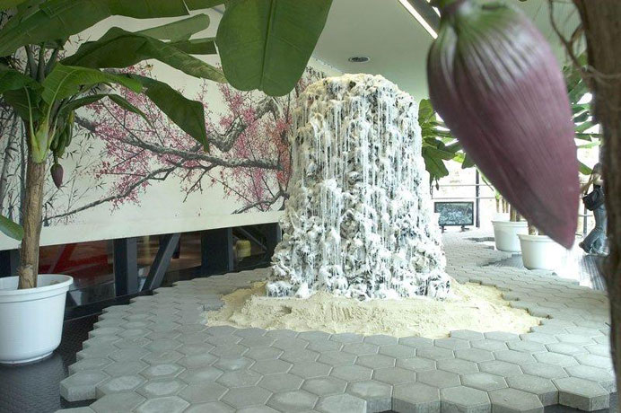 © Zheng Guogu 郑国谷 © Zheng Guogu 郑国谷