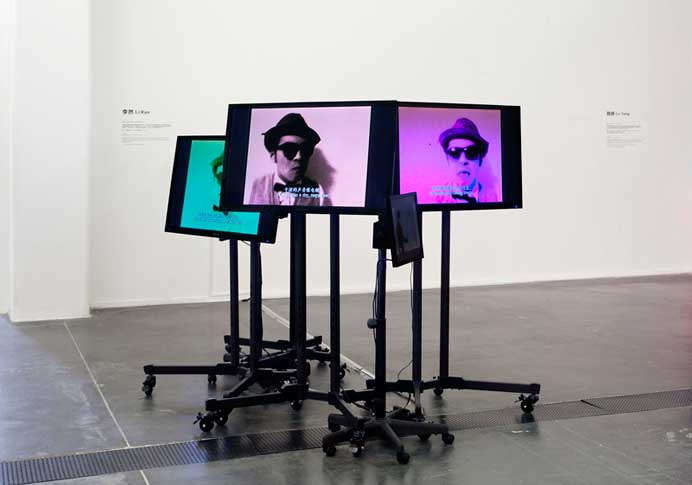 Li Ran  李然  -  Born Again  -  Multichannel Split-screen & Out of Sync Mode, Sound & Both Black-White and Color Video Installation, 5min 30sec  -  2012  