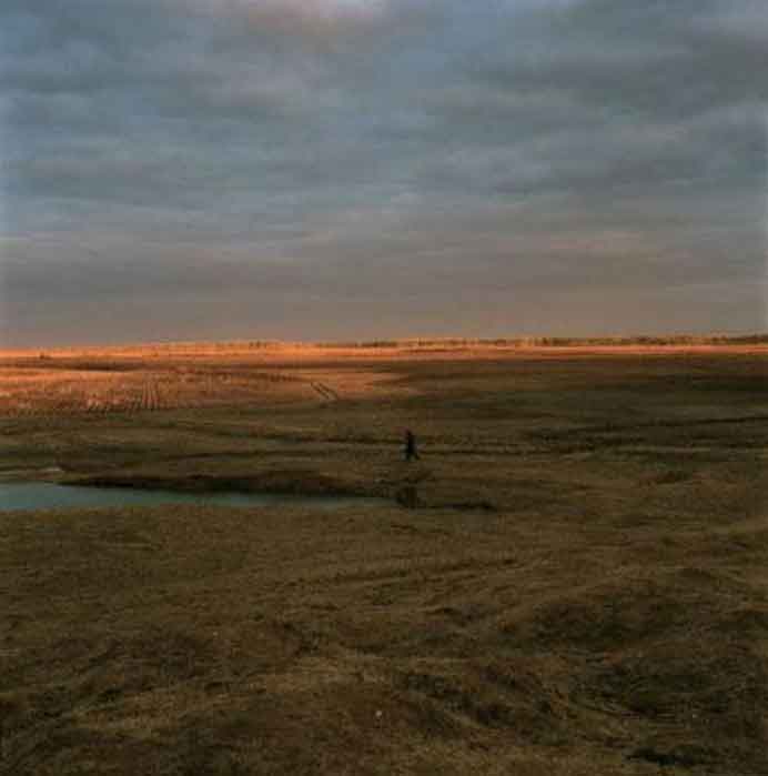 Hai Bo 海波 - The Northern Series N°34 - color photograph - 2004 Hai Bo 海波 - The Northern Series N°34 - color photograph - 2004