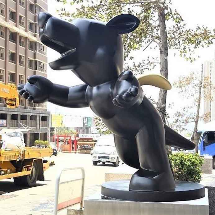 Huang Poren 黃柏仁 - Gimme a Hug - Bronze - 2007 Huang Poren 黃柏仁 - Gimme a Hug - Bronze - 2007