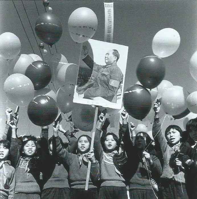Li Zhensheng 李振盛 - Harbin - Parade of schoolgirls Li Zhensheng 李振盛 - portrait - chinesenewart