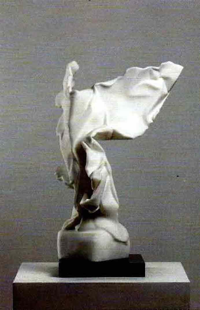  Hsu Tung-Lung  许东荣  -  Angel  -  White Marble  - 75 x 52 x 45 cm  -  2013
