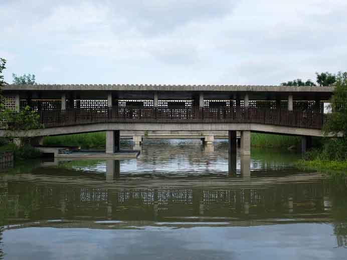 Liu Jiakun 刘家琨 - Suzhou Museum of Imperial Kiln Brick Liu Jiakun 刘家琨 - Suzhou Museum of Imperial Kiln Brick