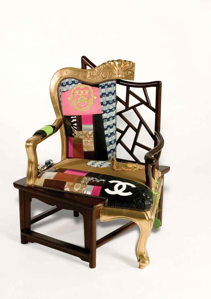 Yang Danful 杨丹凤 - Fake Chair - Replica bags with elmwood frame 95 x 67 x 73 cm - Series of 20 + é AP + 2 prototypes - 2007 Yang Danful 杨丹凤 - Fake Chair - Replica bags with elmwood frame 95 x 67 x 73 cm - Series of 20 + é AP + 2 prototypes - 2007