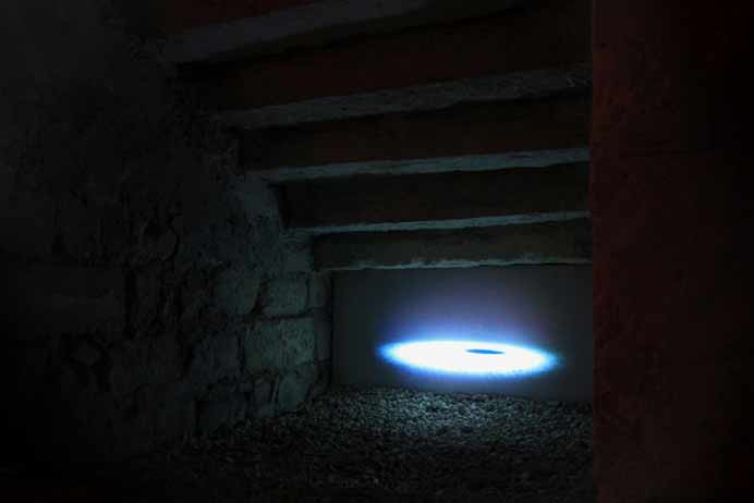 Chun-Yi Chang  張君懿  -  Ombre 2010 installation video, vue de l'exposition